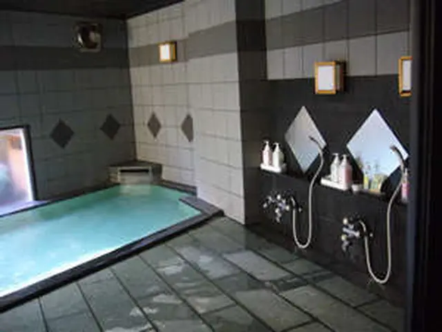 ☆お風呂丸ごと徹底洗浄！★エプロン内洗浄★防カビコートサービスの画像