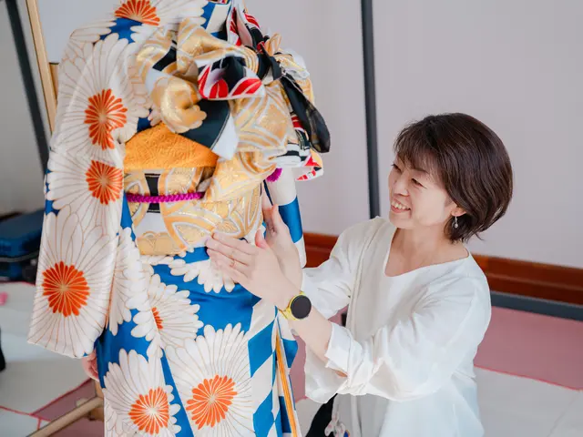 《一級着付け技能士》ご自宅やお出かけ先に伺ってお着付け致します