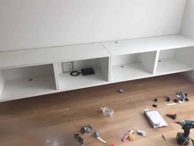 通販商品の組み立てや、模様替え、オリジナル簡易施工などもお気軽にご相談ください。サービスの画像