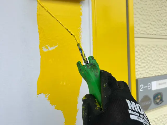 ケレン清掃から３回塗りで丁寧に塗らせて頂きます。サービスの画像