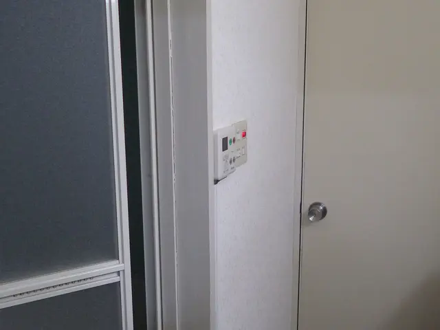 手すり取り付け（介護保険を利用した住宅改修も資格者が対応します）サービスの画像