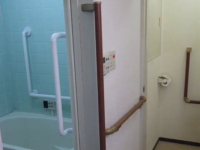 手すり取り付け（介護保険を利用した住宅改修も資格者が対応します）サービスの画像