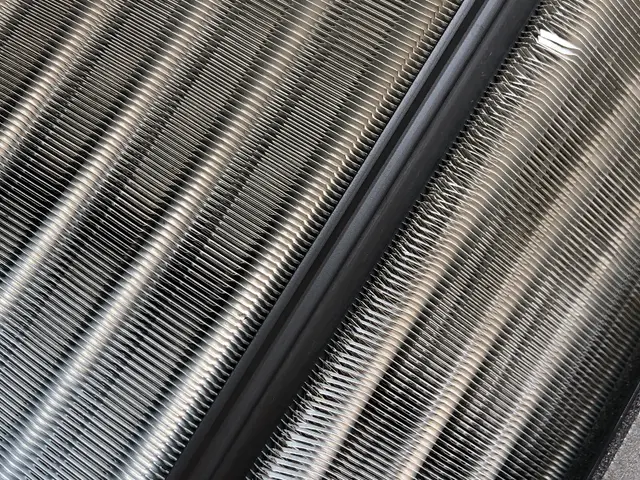 壁掛けタイプのクリーニング、完全分解、高圧洗浄、消臭、消毒作業サービスの画像