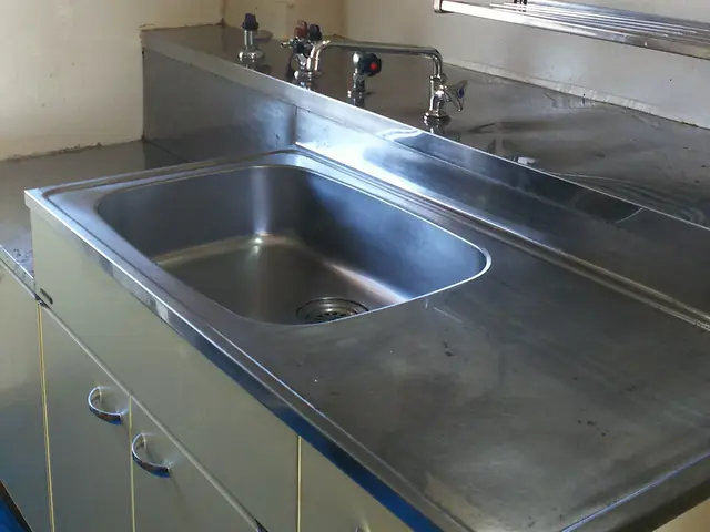 《すべて自社対応》損害保険加入済みで安心！匂いや汚れをスッキリ落としますサービスの画像