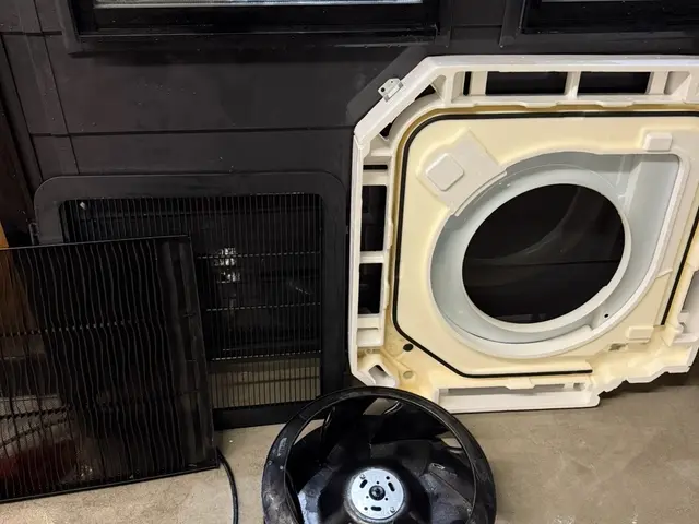 【店舗・オフィス対応◎】業務用エアコン洗浄！複数台歓迎！丁寧な分解洗浄サービスの画像