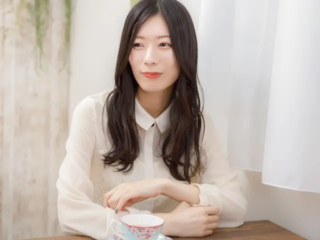 【国家資格あり】カメラと美容のプロが、撮影時のヘアメイクのお直しを無料でご提供。サービスの画像