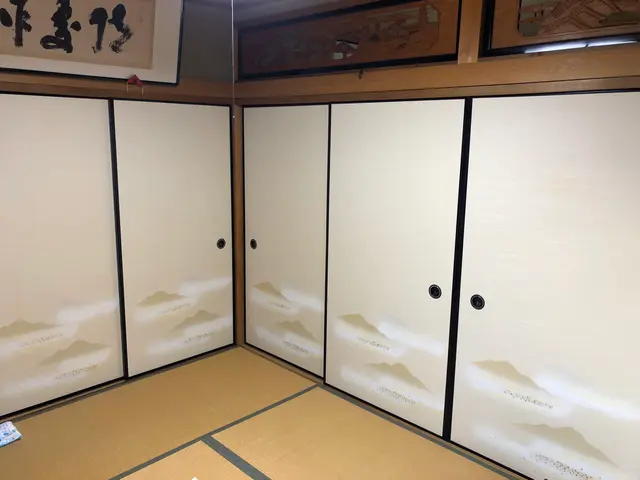 【敏速に対応します】職人直営店★ふすま張替！新鳥の子～上級織物etc豊富な品揃えサービスの画像