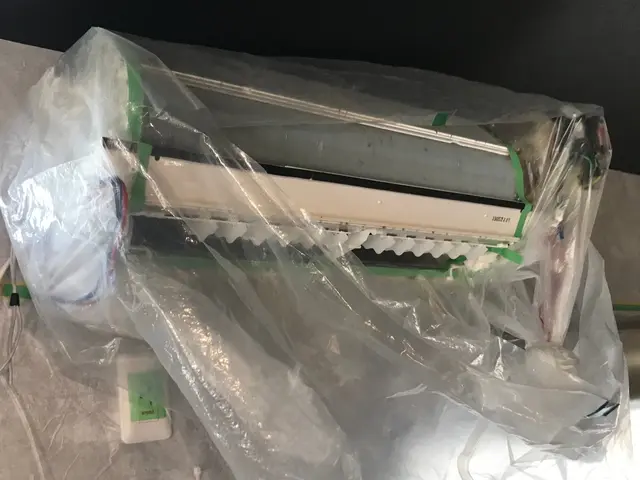 当店は高圧洗浄にて汚れ落とし！複数台割引実施中！お掃除機能付きお得です！サービスの画像