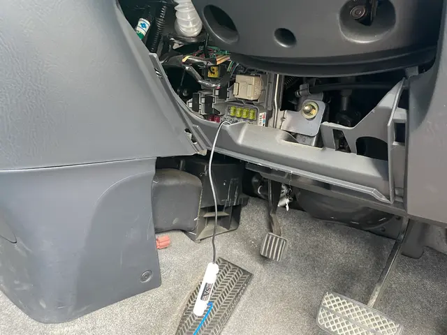 出張ドライブレコーダー取り付け（国産車のみ）PayPayや他タッチ決済可能ですサービスの画像