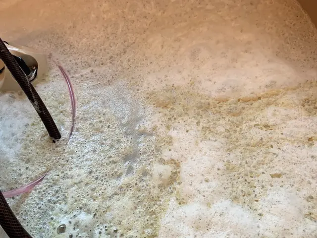 家族の健康を守る★二級建築士の職人が訪問する【追焚き配管洗浄】サービスの画像