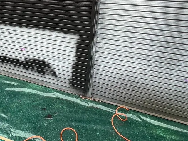 サビたシャッターを一新。店舗もご自宅も見た目アップ！サービスの画像