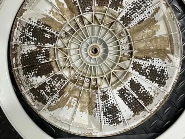 目に見えない汚れ丁寧、確実に クリーニング致します。サービスの画像