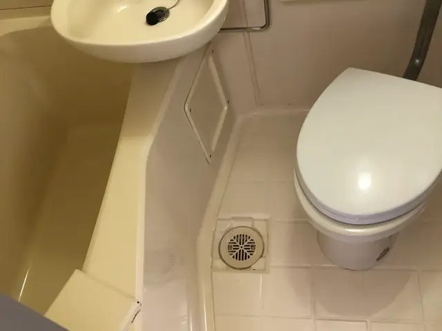 作業前にはお荷物の後移動をお願いします。行う順番をご説明して取り掛かります。サービスの画像