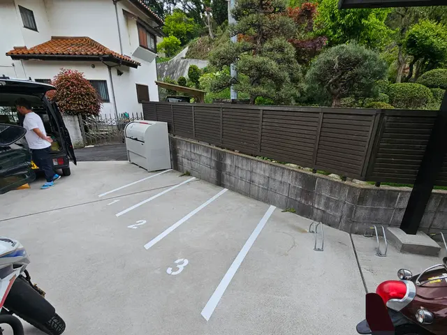 自信の完全自社施工◎女性スタッフ同行OK！豊富な経験と知識で安心♪サービスの画像