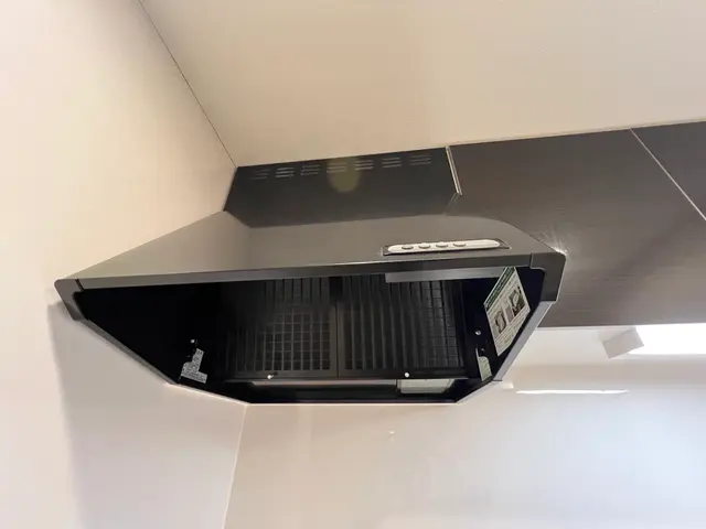 【9月新規出店！】頑固な油汚れにお困りの方…是非お任せください！駐車場代当店負担サービスの画像