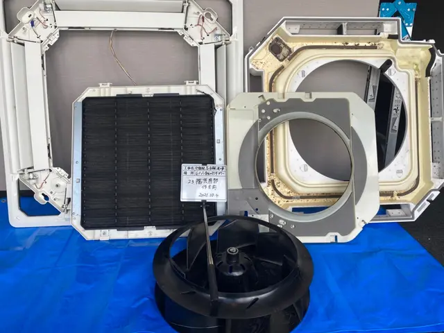 【抗菌コート込み☆】 天井埋込タイプエアコンクリーニングサービスの画像