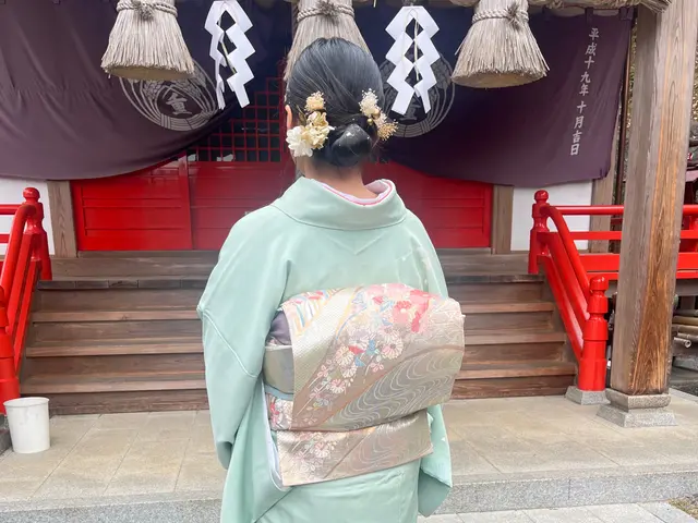 "こなれ感"ある着付け！ご希望の方は、まとめ髪サービス♪七五三、ママ大歓迎サービスの画像