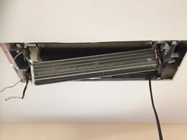 MITSUBISHI製エアコンのファン脱着（完全分解）クリーニング対応店です♪サービスの画像