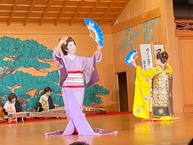 百人一首舞のご依頼を承ります。百人一首舞　インストラクタ－ 幸子サービスの画像