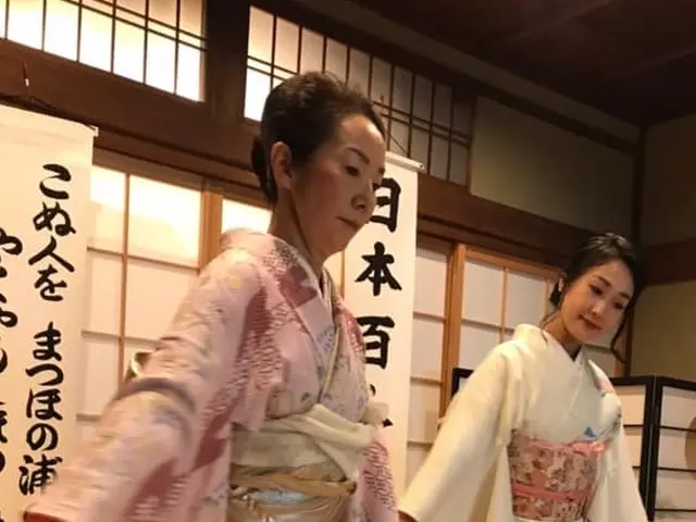 百人一首舞のご依頼を承ります。百人一首舞　インストラクタ－ 幸子サービスの画像