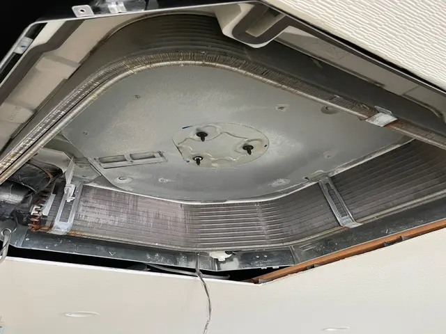 天井埋め込みエアコンサービスの画像