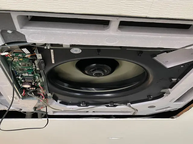 天井埋め込みエアコンサービスの画像