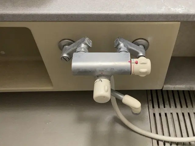 自信の完全自社施工◎駐車場代当店負担！損害保険加入済で万が一の際にも安心！サービスの画像