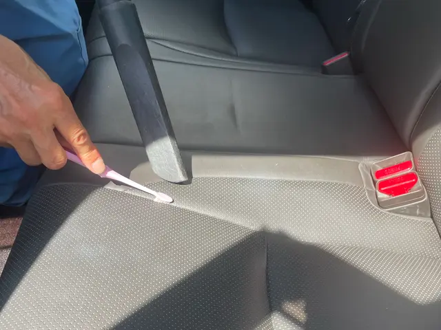 【即日対応 応相談】「ピカピカ絶賛！新車のような輝きを実現する匠の技」サービスの画像