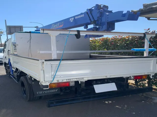 自社施工で店舗も自社所有地　トリマー＆手ハサミ剪定など、ご要望にお応えします。サービスの画像