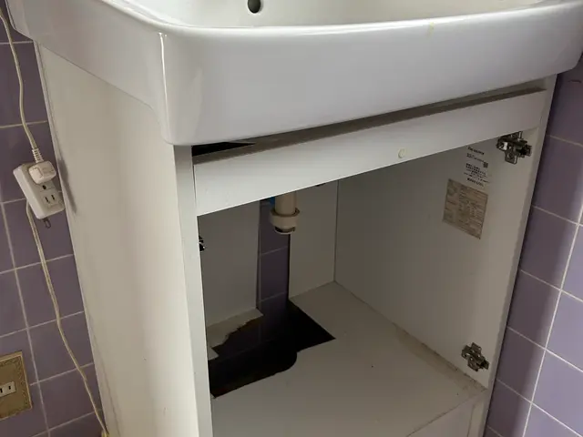 洗面台交換はお任せください。水道工事30年の実績、安心の施工保証あります。サービスの画像