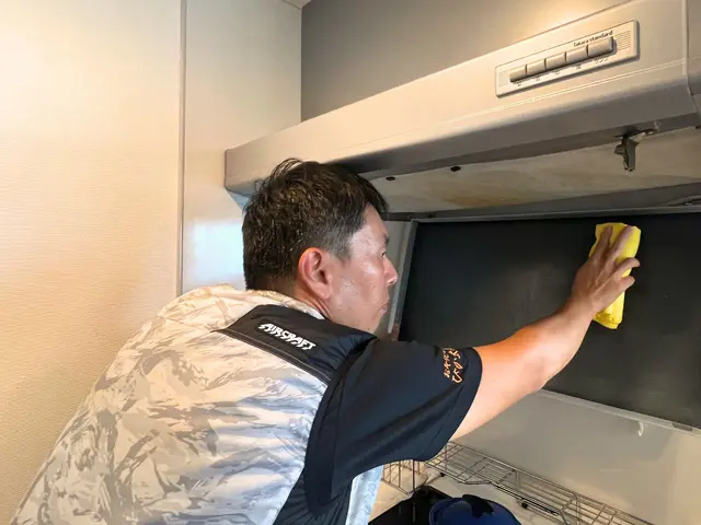 ★分解洗浄で油汚れを綺麗にスッキリ！懇切丁寧にお掃除いたします★サービスの画像