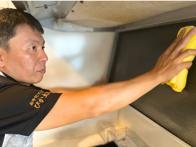 ★分解洗浄で油汚れを綺麗にスッキリ！懇切丁寧にお掃除いたします★サービスの画像