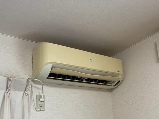 エアコン取り外し　●処分のエアコンは無料引き取り致します●お気軽にご相談下さい。サービスの画像