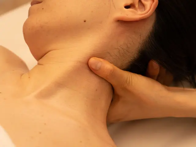 極上アロマオイルトリートメントサービスの画像