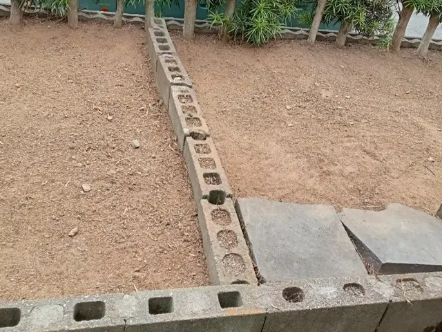 体に負担のかかる除草作業もお任せ下さい！サービスの画像