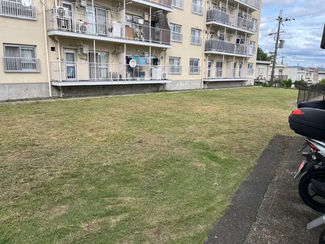 草刈りで綺麗なお庭を。豊富な経験と知識で安心！サービスの画像