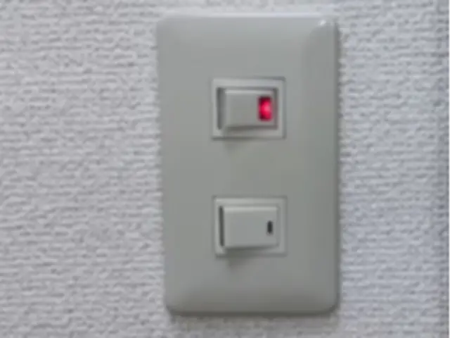 ＜土日祝も優先対応◎女性スタッフ同行可＞業界40年のベテラン電気工事士がお伺い！サービスの画像