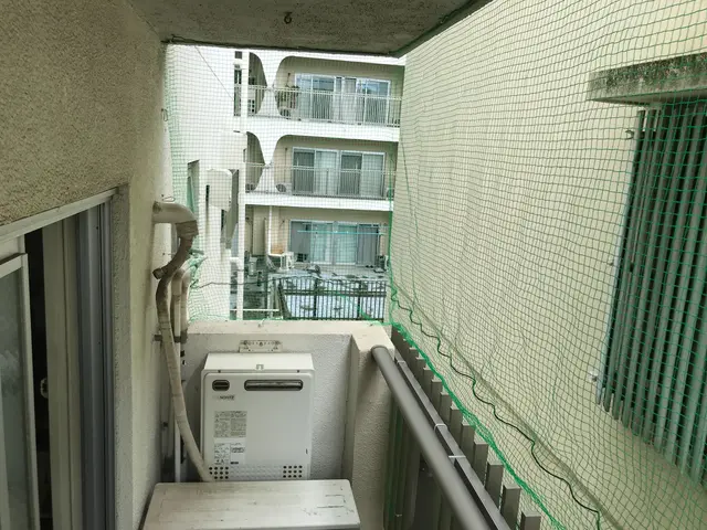 害鳥駆除専門会社の合同会社一二三商会◎防鳥ネットの施工も対応しておりますサービスの画像