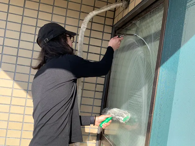 とにかく一生懸命に、丁寧に！自社スタッフが責任を持って対応します！サービスの画像