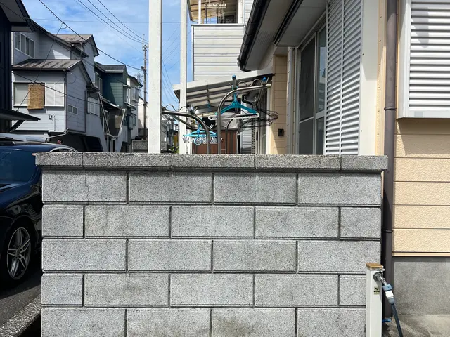 外壁・塀高圧洗浄清掃サービスサービスの画像