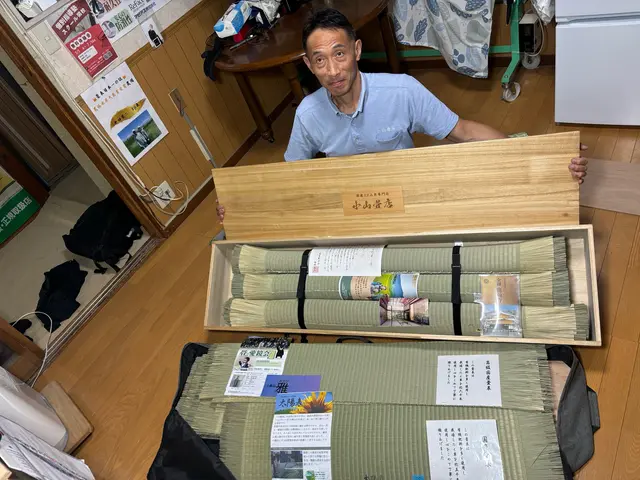 【畳専門で創業70年】200種類以上の畳縁、家具の移動費も全部コミ！国産畳替えサービスの画像