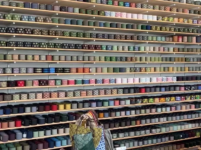 【畳専門で創業70年】200種類以上の畳縁、家具の移動費も全部コミ！国産畳替えサービスの画像