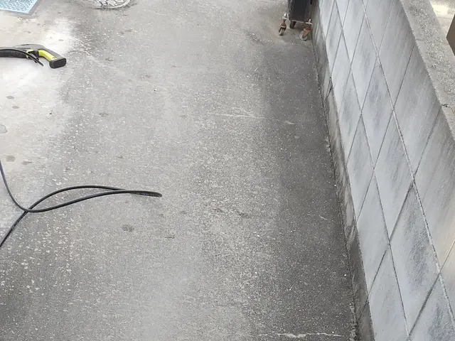 カーポート洗浄サービスの画像