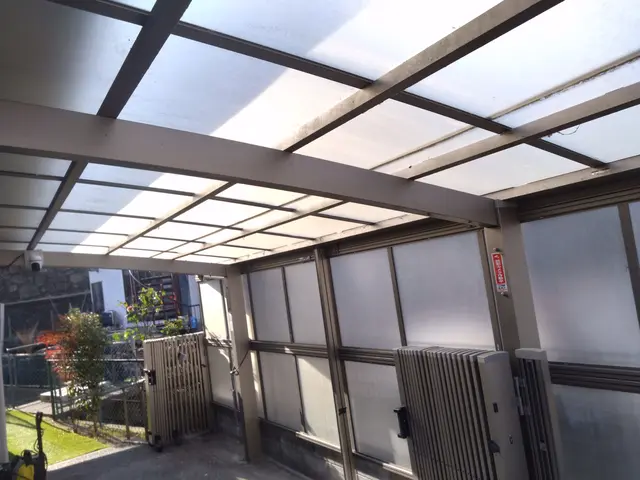 カーポート洗浄サービスの画像