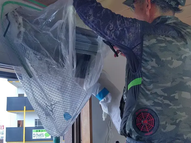 エアコンクリーニングは！完全分解洗浄1択！各種バーコード、クレカ決済できます。サービスの画像