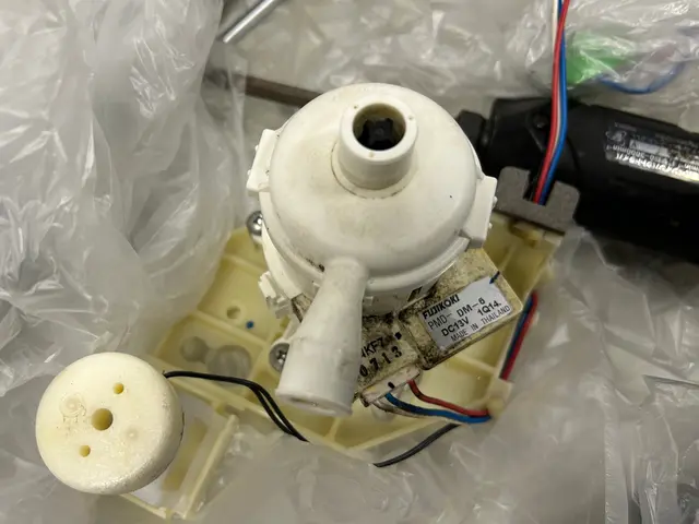 プロの技術でキレイな空気でお客様を迎えられるように徹底的に洗います！！！サービスの画像