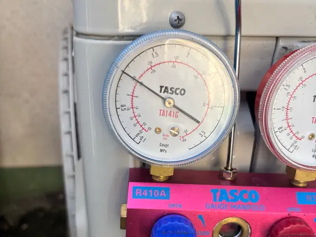 【損害保険加入済み】ガス補充、水漏れ、ガス漏れ修復◎エアコントラブルお任せ下さいサービスの画像