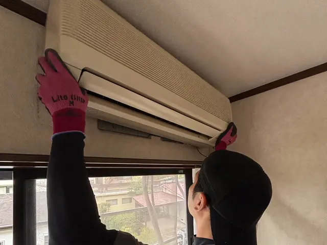 【損害保険加入済み】ガス補充、水漏れ、ガス漏れ修復◎エアコントラブルお任せ下さいサービスの画像