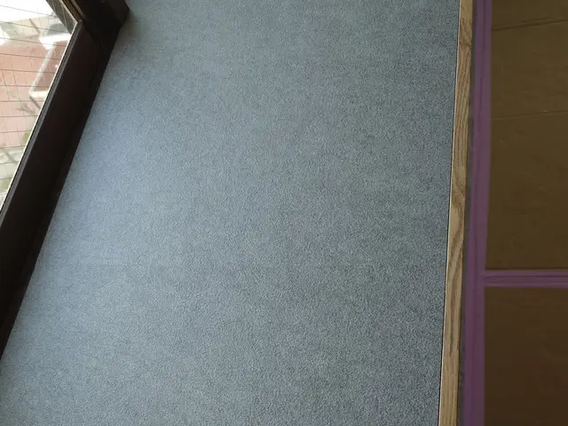 営業時間外・対応地域外もご相談可能な大手経験職人による重ね張り専門店サービスの画像