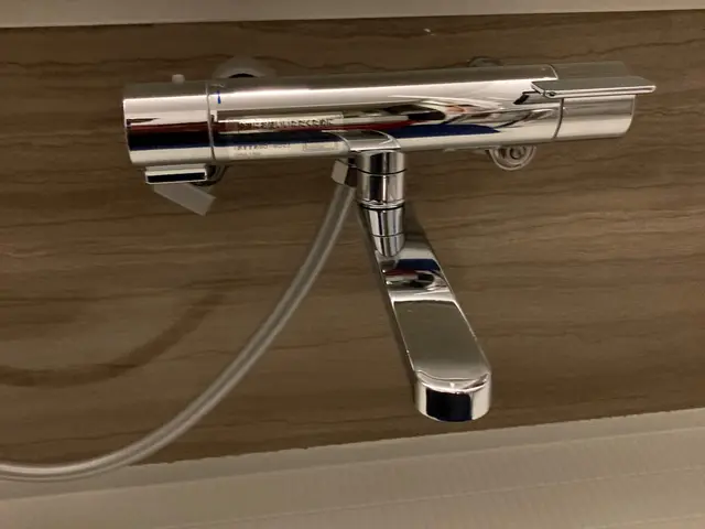 浴室の水栓取替え致します。サービスの画像